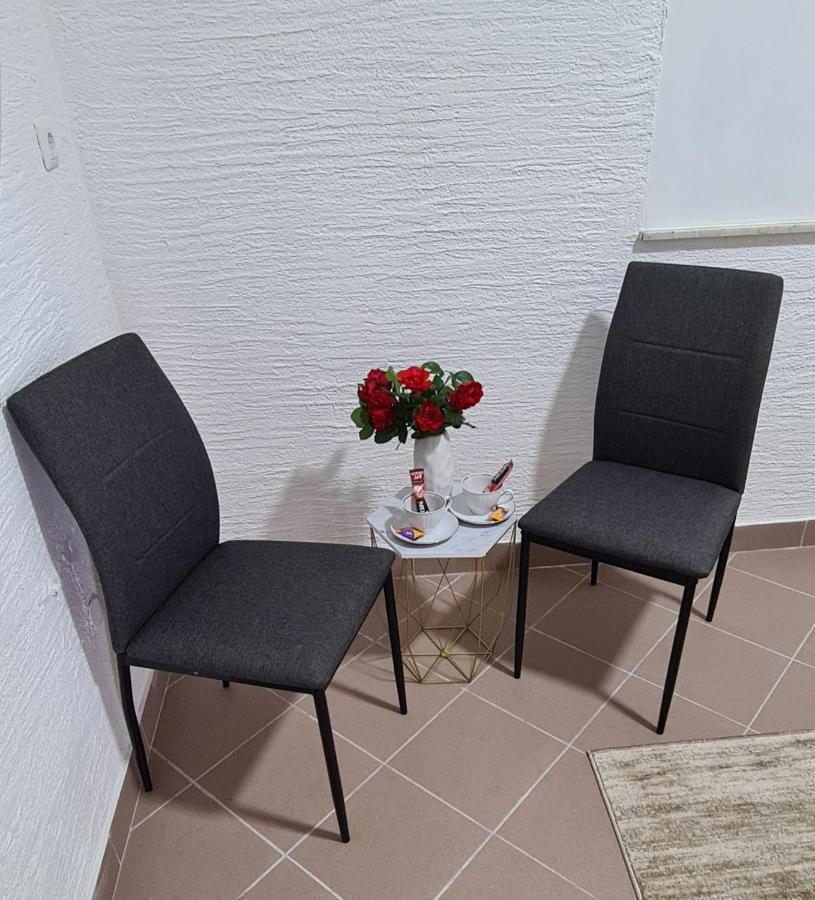 Prenociste Dubravka Apartment Ливно Екстериор снимка