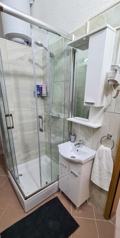 Prenociste Dubravka Apartment Ливно Екстериор снимка